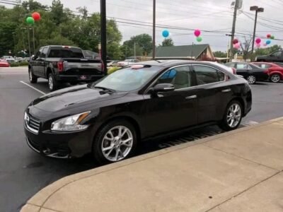 NISSAN MAXIMA