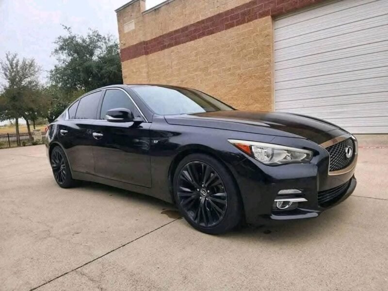 Infiniti Q50 Premium